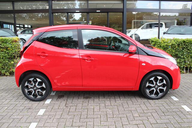 Toyota AYGO 1.0 VVT-i x-play | Rijklaar | Apple/Android | Airco | LMV | Bluetooth | Camera