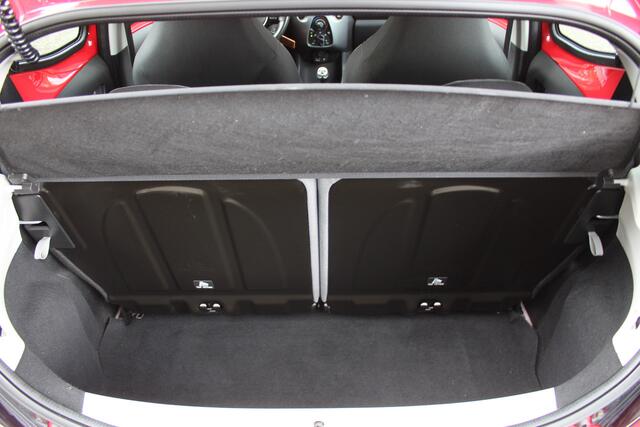 Toyota AYGO 1.0 VVT-i x-play | Rijklaar | Apple/Android | Airco | LMV | Bluetooth | Camera
