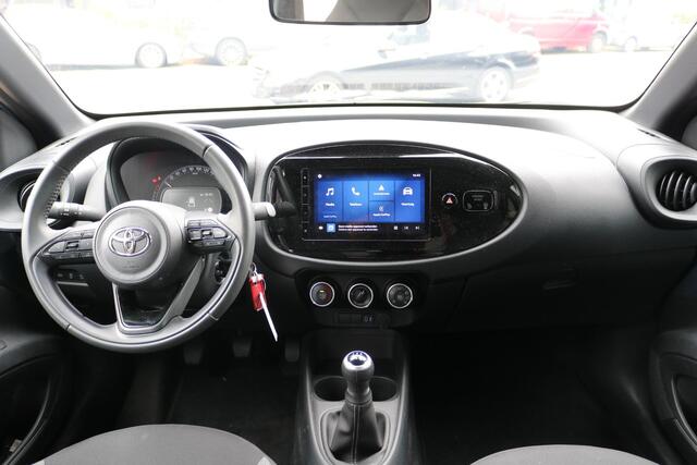 Toyota AYGO X 1.0 VVT-i MT Play, Apple Carplay & Android Auto, Camera , Cruise Control, Lane Assist,