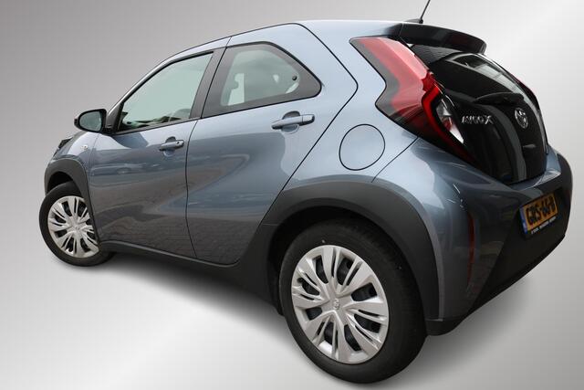 Toyota AYGO X 1.0 VVT-i MT Play, Apple Carplay & Android Auto, Camera , Cruise Control, Lane Assist,