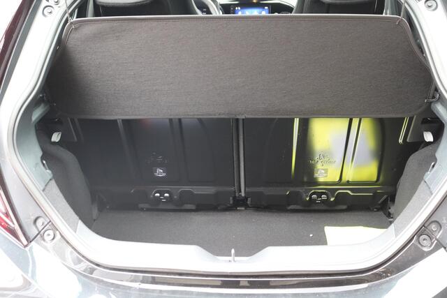 Toyota AYGO X Hybrid 115 play, Apple & Android Auto, Adaptieve cruise control, Parkeercamera, Road sign assist.