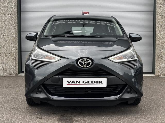 Toyota AYGO 1.0 VVT-i x-play Automaat Navi Carplay Camera Nap Airco