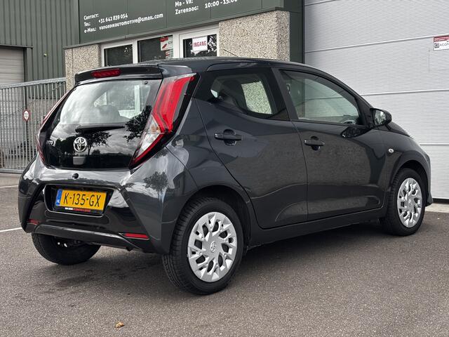Toyota AYGO 1.0 VVT-i x-play Automaat Navi Carplay Camera Nap Airco