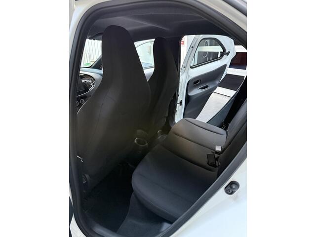 Toyota AYGO X 1.0 VVT-i S-CVT business editie Automaat