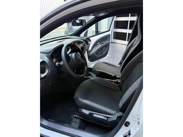Toyota AYGO X 1.0 VVT-i S-CVT business editie Automaat