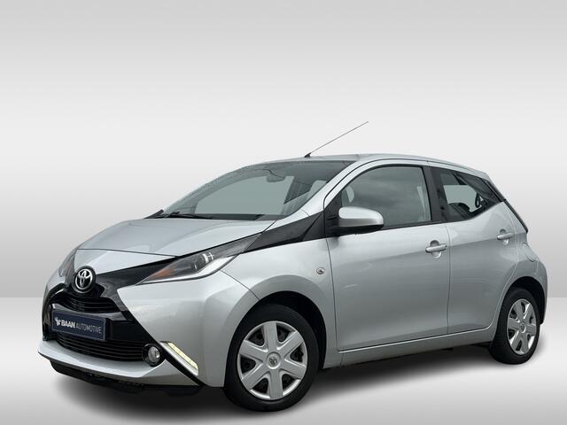Toyota AYGO 1.0 VVT-i x-nav | Camera | Navi