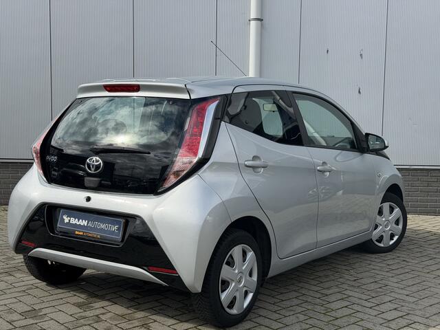 Toyota AYGO 1.0 VVT-i x-nav | Camera | Navi