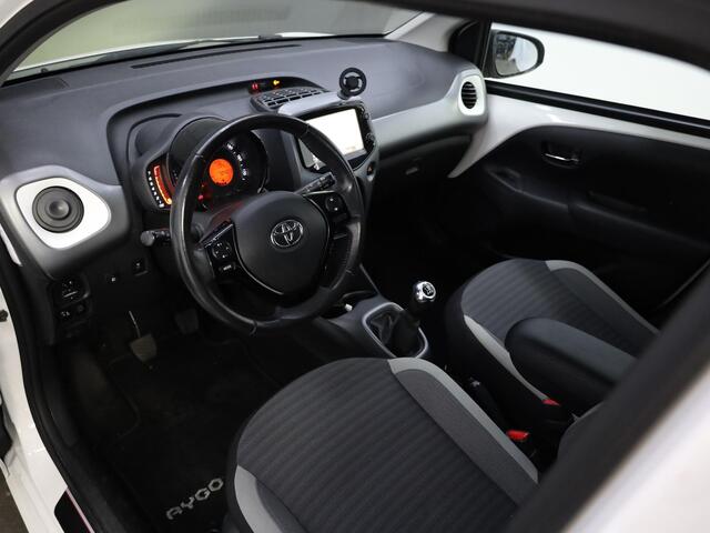 Toyota AYGO 1.0 VVT-i x-play | Camera | Cruise Control | Airco