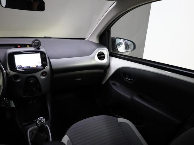 Toyota AYGO 1.0 VVT-i x-play | Camera | Cruise Control | Airco