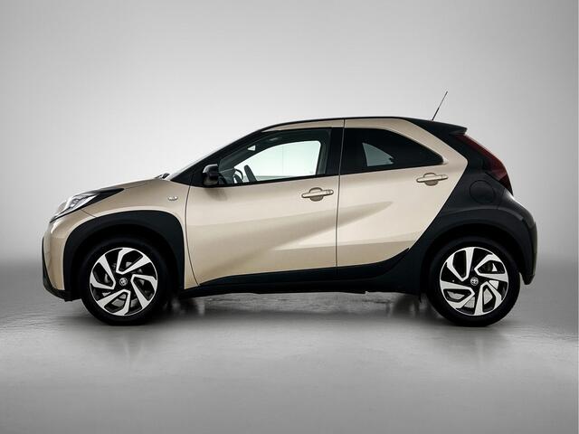 Toyota AYGO X 1.0 VVT-i MT Pulse | Dealer onderhouden | LED verlichting | Climate Control | Cruise Control Adaptive | Achteruitrijcamera | Elektrische ramen voor | Elektrisch verstelbare buitenspiegels |