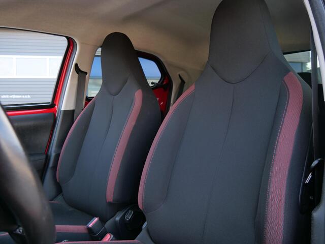 Toyota AYGO 1.0 X-CITE/ CAMERA/ NL-AUTO 1STE EIGENAAR