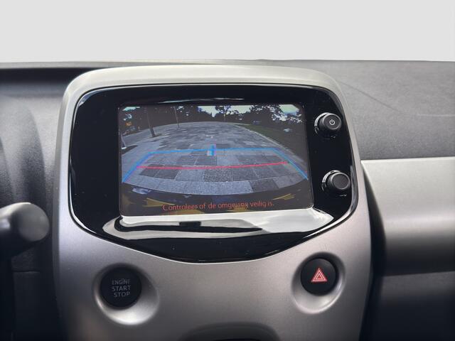 Toyota AYGO 1.0 VVT-i X-Play | Camera | Climate