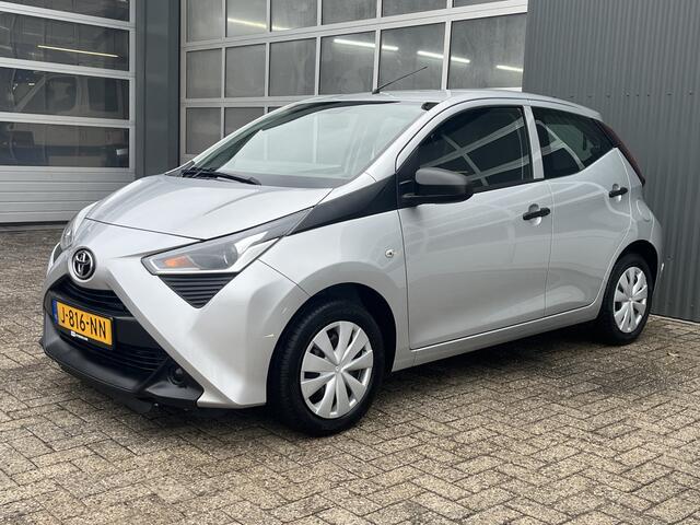 Toyota AYGO 1.0 VVT-i x-fun Airco Cruise controle Trekhaak Radio met Bleutooth voorbereiding Usb aansluiting 1e eigenaar volledige onderhoudshistorie aanwezig