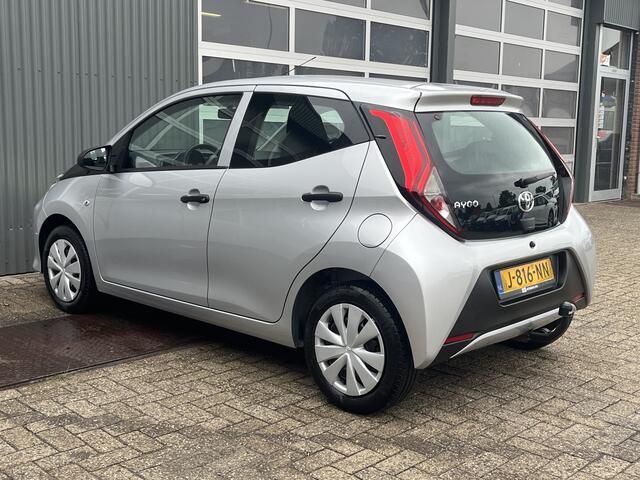 Toyota AYGO 1.0 VVT-i x-fun Airco Cruise controle Trekhaak Radio met Bleutooth voorbereiding Usb aansluiting 1e eigenaar volledige onderhoudshistorie aanwezig