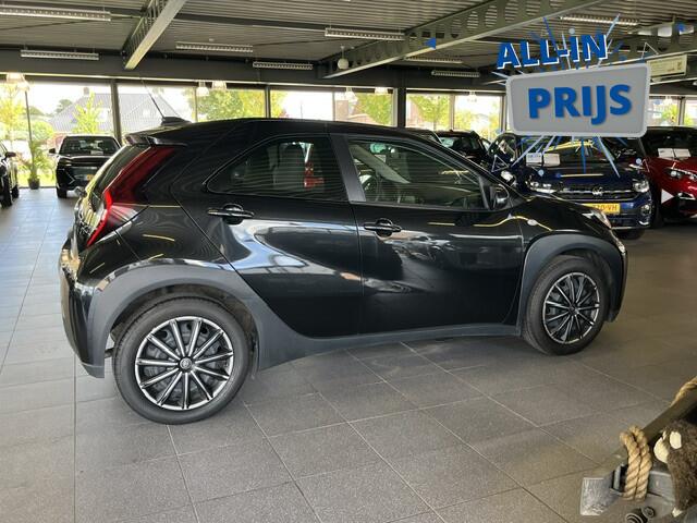 Toyota AYGO X 1.0 VVT-i MT Play