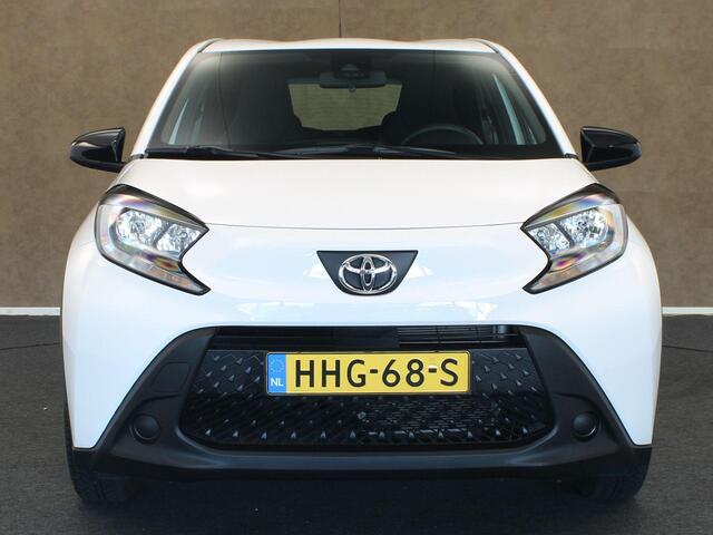 Toyota AYGO X 1.0 VVT-i MT Play - ORIGINEEL NEDERLANDSE AUTO -ACHTERUITRIJCAMERA - APPLE CARPLAY/ANDROID AUTO - CRUISE CONTROL ADAPTIEF - AIRCO - VERKEERSBORDDETECTIE - GROOTLICHTASSISTENT - LEDEREN STUURWIEL - DAB-ONTVANGER - BLUETOOTH TELEFOONVOORBEREIDING