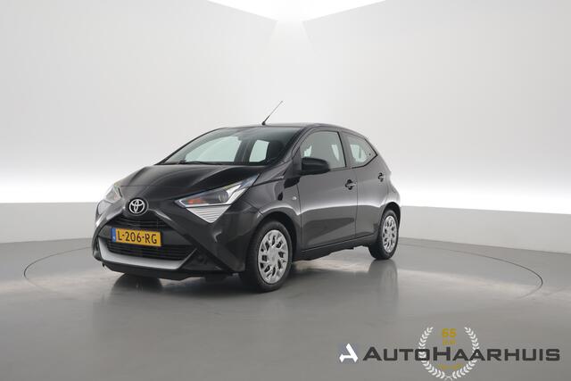 Toyota AYGO 1.0 VVT-i x-play | Rijklaar! | Apple CarPlay & Android Auto | All Season | Airco | DAB | Camera