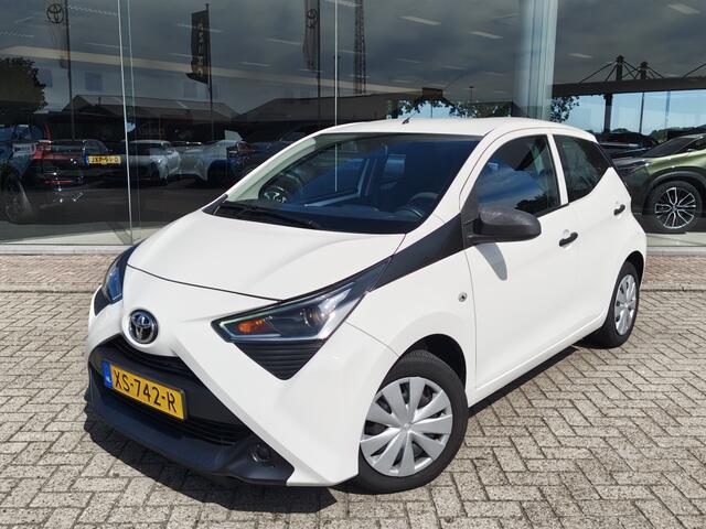 Toyota AYGO 1.0 VVT-i x-fun | NL Auto | Airco | Bluetooth | El. Raambediening |