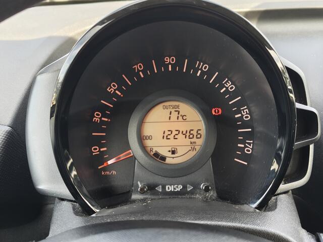 Toyota AYGO 1.0 VVT-i x-fun | NL Auto | Airco | Bluetooth | El. Raambediening |