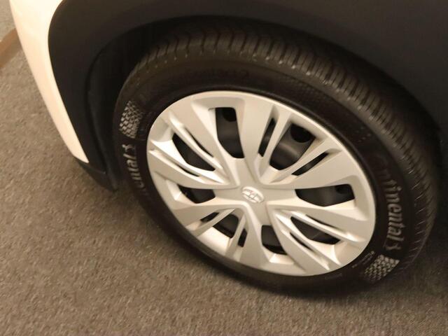 Toyota AYGO X 1.0 VVT-i MT Play - ORIGINEEL NEDERLANDSE AUTO - ACHTERUITRIJCAMERA - AIRCO - APPLE CARPLAY/ANDROID AUTO - CRUISE CONTROL ADAPTIEF - GROOTLICHT ASSISTANT - BLUETOOTH TELEFOONVOORBEREIDING - VOLLEDIG HOMMEL ONDERHOUDEN