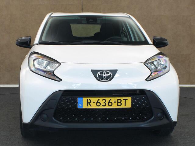 Toyota AYGO X 1.0 VVT-i MT Play - ORIGINEEL NEDERLANDSE AUTO - ACHTERUITRIJCAMERA - AIRCO - APPLE CARPLAY/ANDROID AUTO - CRUISE CONTROL ADAPTIEF - GROOTLICHT ASSISTANT - BLUETOOTH TELEFOONVOORBEREIDING - VOLLEDIG HOMMEL ONDERHOUDEN