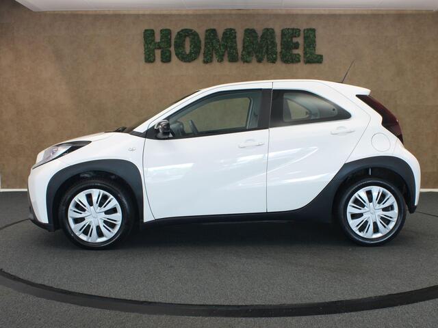 Toyota AYGO X 1.0 VVT-i MT Play - ORIGINEEL NEDERLANDSE AUTO - ACHTERUITRIJCAMERA - AIRCO - APPLE CARPLAY/ANDROID AUTO - CRUISE CONTROL ADAPTIEF - GROOTLICHT ASSISTANT - BLUETOOTH TELEFOONVOORBEREIDING - VOLLEDIG HOMMEL ONDERHOUDEN