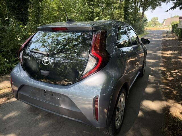 Toyota AYGO X 1.0 VVT-i S-CVT Play