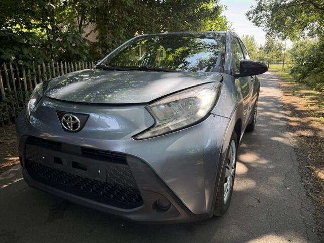 Toyota AYGO X 1.0 VVT-i S-CVT Play