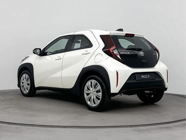 Toyota AYGO X Hybrid 115 play | Apple Carplay & Android Auto | Parkeercamera | Onderweg-naar-dealer*