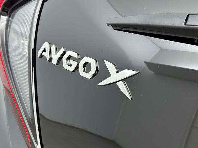 Toyota AYGO X Hybrid 115 pulse | Apple Carplay & Android Auto | Parkeercamera | Onderweg-naar-dealer*