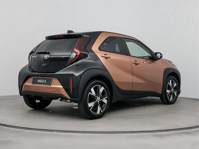 Toyota AYGO X Hybrid 115 pulse | Apple Carplay & Android Auto | Parkeercamera | Onderweg-naar-dealer*