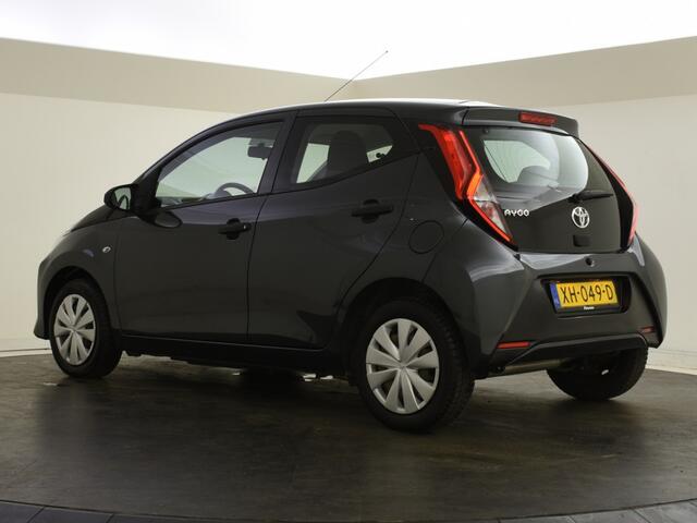 Toyota AYGO 1.0 VVT-i x-fun | Bluetooth | Airco
