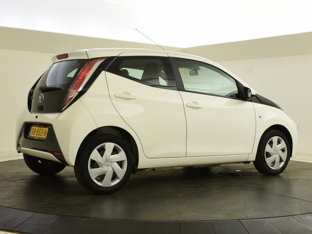 Toyota AYGO 1.0 VVT-i x-nav | Navigatie | Camera | Carplay/Androidauto