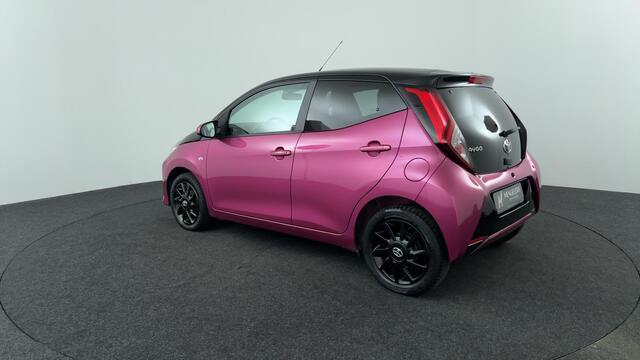 Toyota AYGO 1.0 VVT-i x-cite