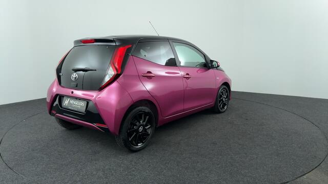 Toyota AYGO 1.0 VVT-i x-cite