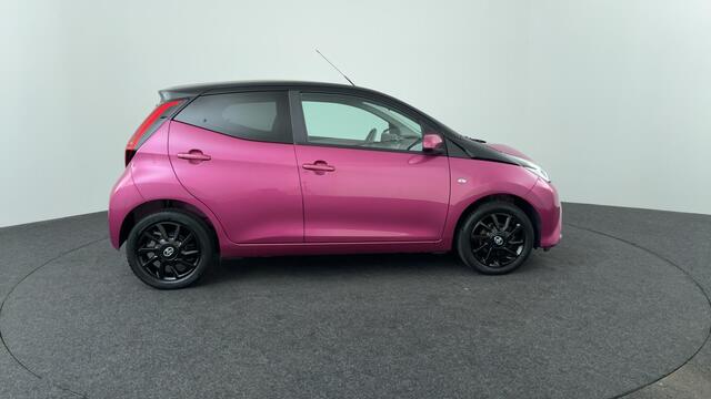 Toyota AYGO 1.0 VVT-i x-cite