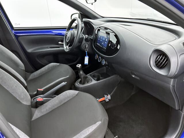 Toyota AYGO X 1.0 VVT-i MT Play | Apple Carplay | Android Auto |