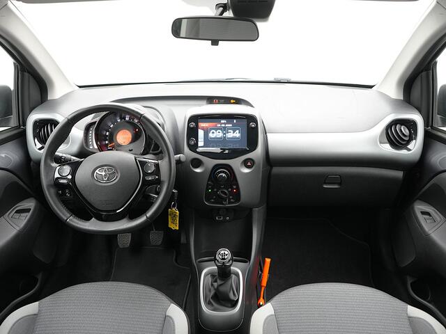 Toyota AYGO 1.0 VVT-i x-play | NL Auto | Dealer Onderhouden | Achteruitrijcamera |
