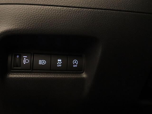 Toyota AYGO X 1.0 VVT-i MT Pulse - ORIGINEEL NEDERLANDSE AUTO - AFKOMSTIG VAN 1E EIGENAAR - TREKHAAK VOOR HET VERVOEREN VAN FIETSEN - CLIMATE CONTROL - TWO TONE LAK - CAMERA - ADAPTIEVE CRUISE CONTROL - APPLE CARPLAY/ ANDROID AUTO - 17 INCH LICHT METALEN VELGEN