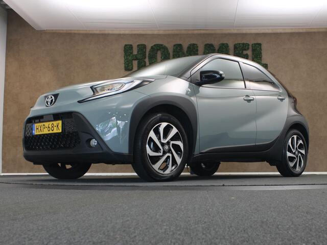 Toyota AYGO X 1.0 VVT-i MT Pulse - ORIGINEEL NEDERLANDSE AUTO - AFKOMSTIG VAN 1E EIGENAAR - TREKHAAK VOOR HET VERVOEREN VAN FIETSEN - CLIMATE CONTROL - TWO TONE LAK - CAMERA - ADAPTIEVE CRUISE CONTROL - APPLE CARPLAY/ ANDROID AUTO - 17 INCH LICHT METALEN VELGEN