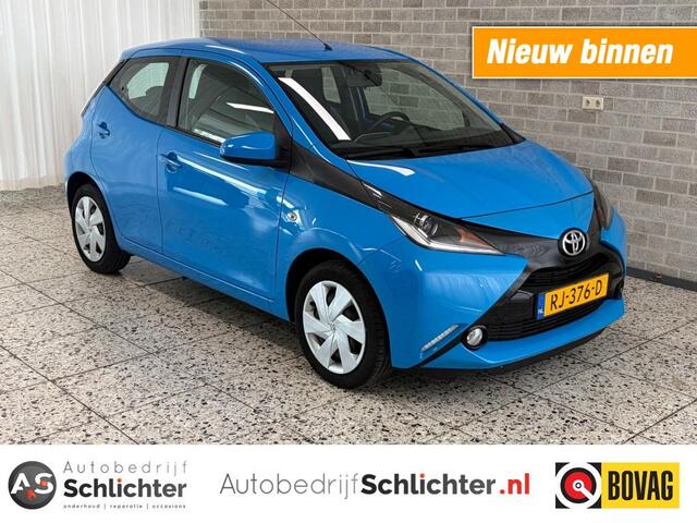 Toyota AYGO 1.0 X-Play Airco/Cruise/Navigatie/Achteruitrijcamera