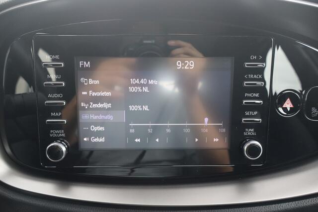 Toyota AYGO X 1.0 VVT-i MT Play - NL Auto!! Adap Cruise I Camera I Apple