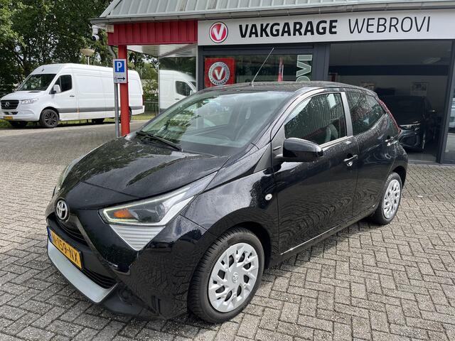Toyota AYGO 1.0 VVT-i x-play All-Season/Apple/Beurt/Camera