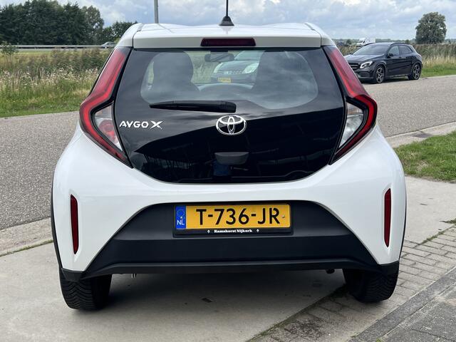 Toyota AYGO X 1.0 VVT-i MT / Airco /
