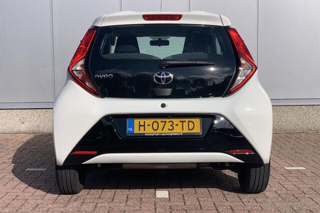 Toyota AYGO 1.0 VVT-i x-play