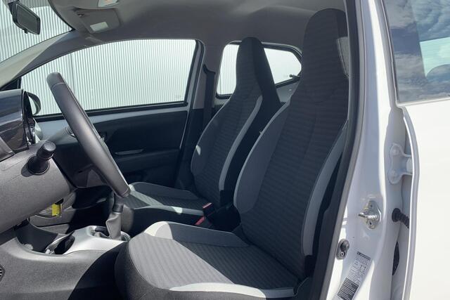 Toyota AYGO 1.0 VVT-i x-play