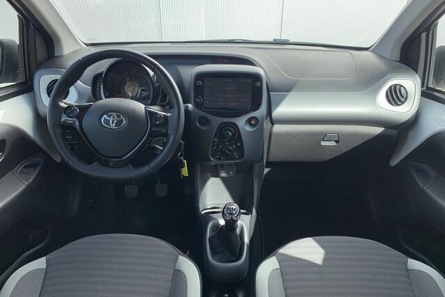 Toyota AYGO 1.0 VVT-i x-play