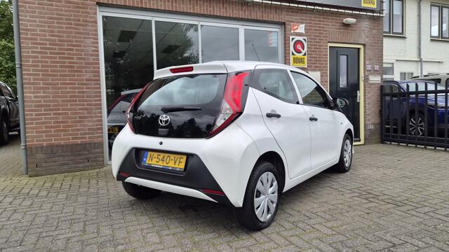 Toyota AYGO 1.0 VVT-i x-fun, Airco, Bluetooth, NL Auto!