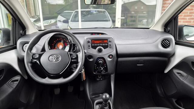 Toyota AYGO 1.0 VVT-i x-fun, Airco, Bluetooth, NL Auto!