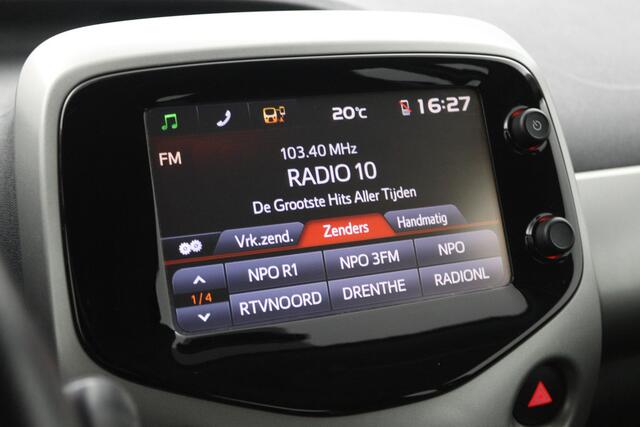 Toyota AYGO 1.0 VVT-i x-play | Groot scherm met multimedia | Airco | Parkeercamera |